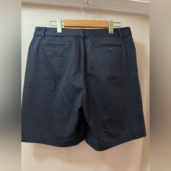 ⚫️ BOGO Eddie Bauer Women’s Black Shorts with pockets size 10 - Picture 5 of 6